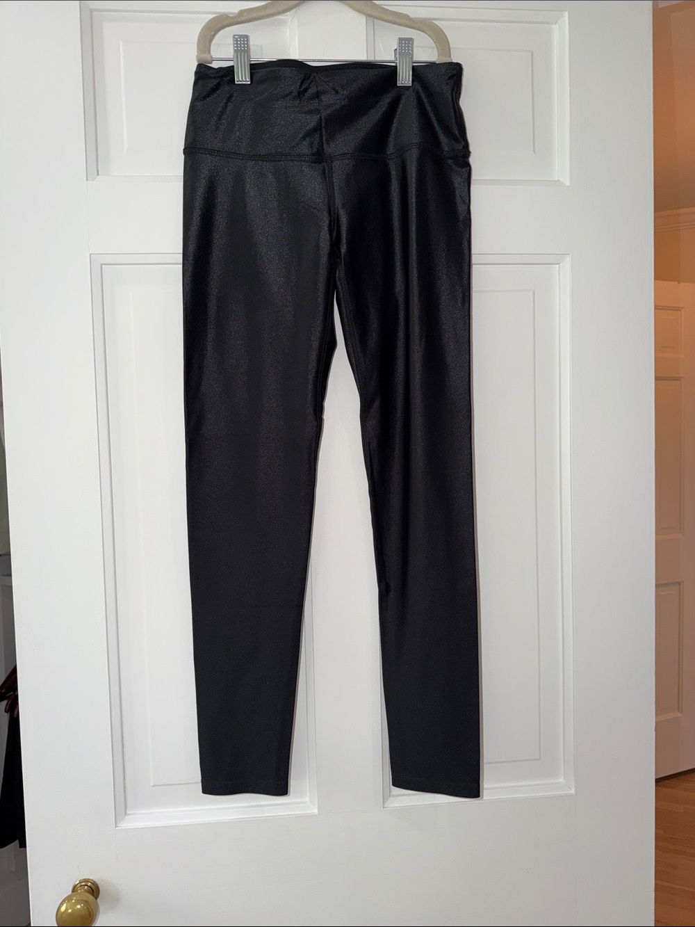 Black High-Waist Shiny Leggings